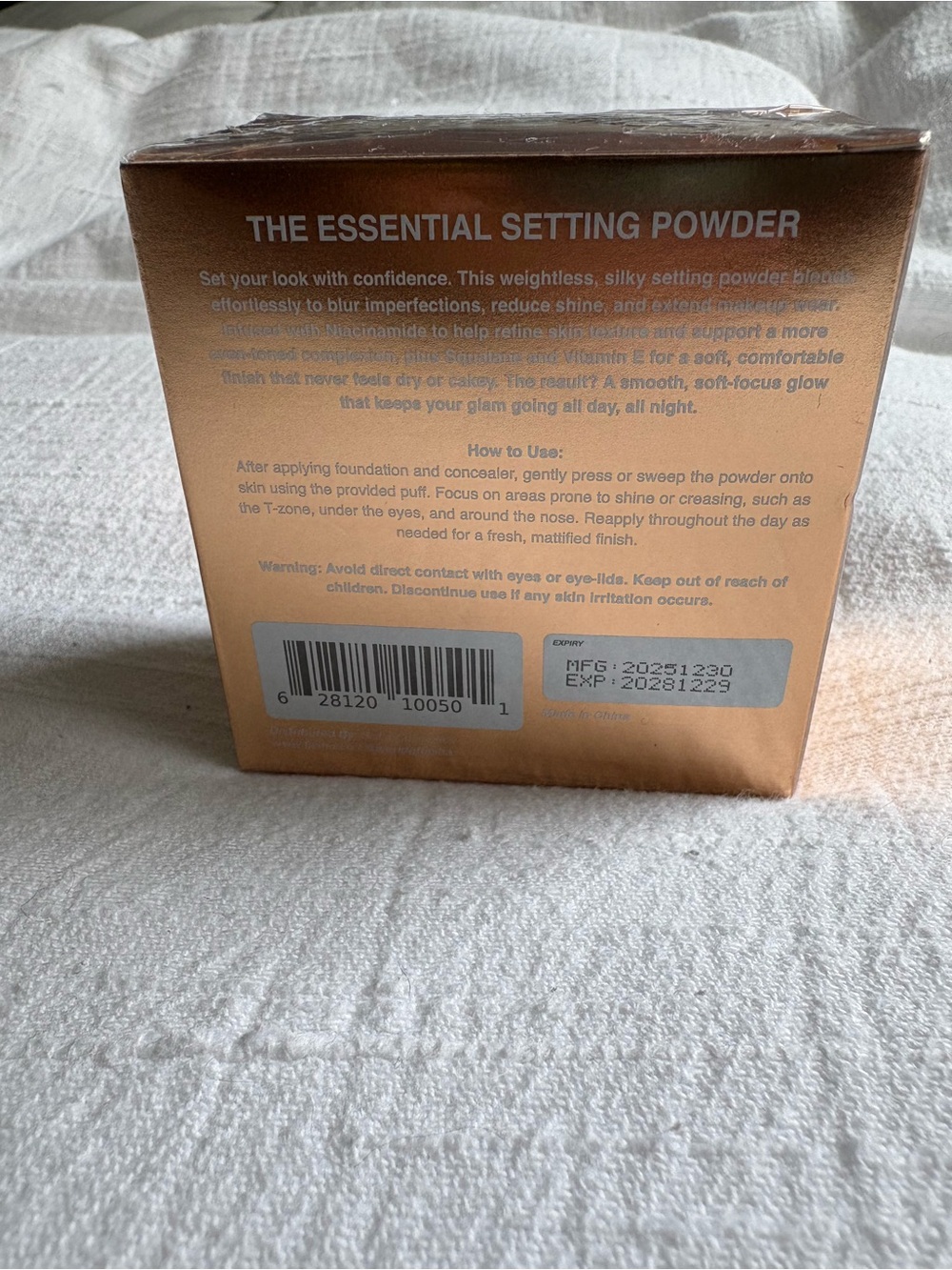 BISHA The Essential Setting Powder - Tokyo Translucent (Golden Rose Box) - Picture 6 of 7